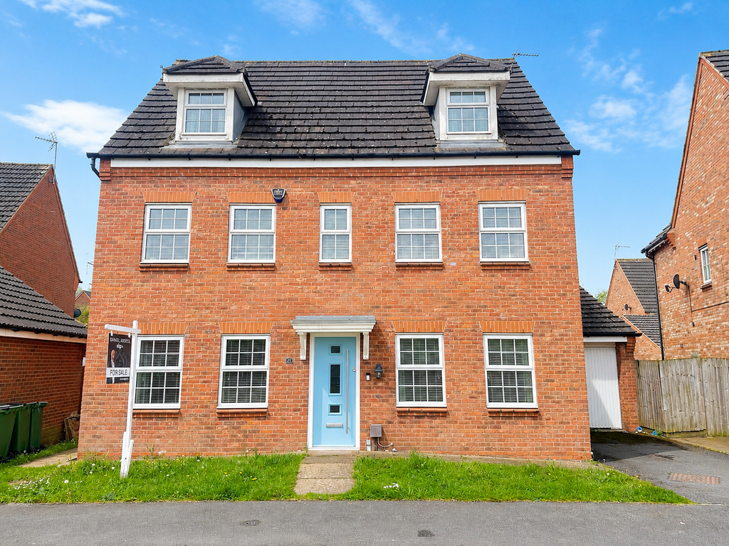 Property photo 1 of 11