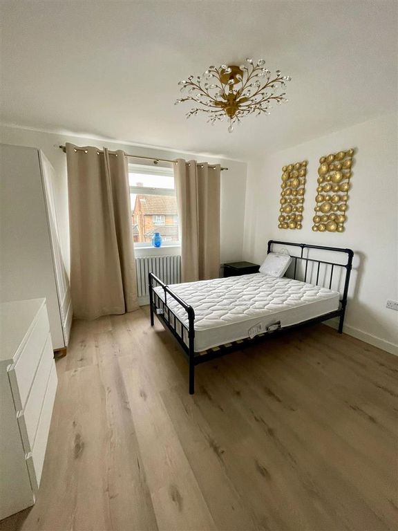 Property photo 1 of 8 Room 5 New Pic.Jpeg