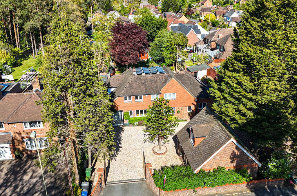Property photo 2 of 22 6-69Ebab2304477-1...