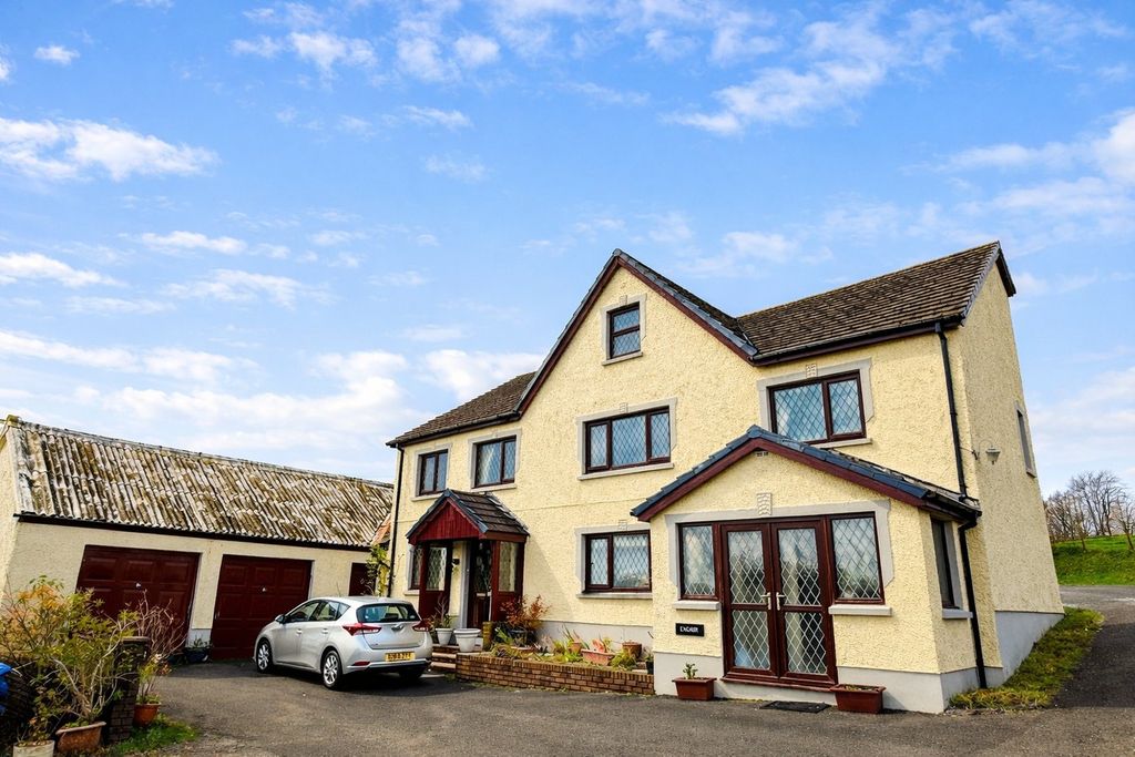 Property photo 1 of 25