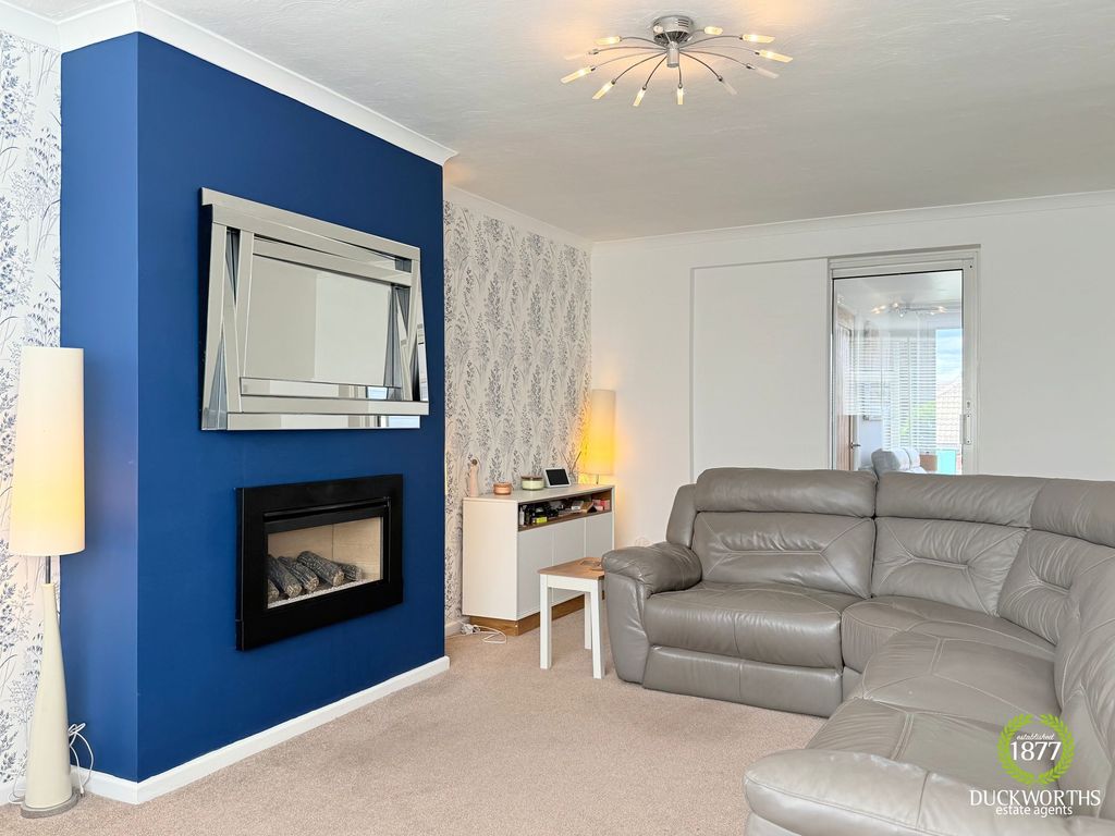 Property photo 3 of 30