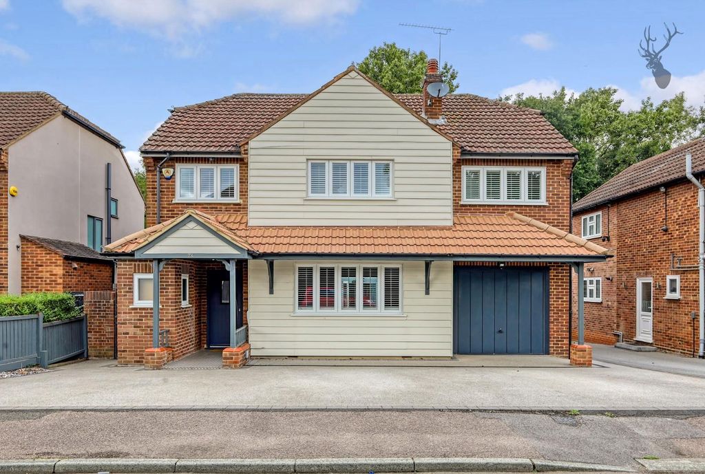 Property photo 1 of 35