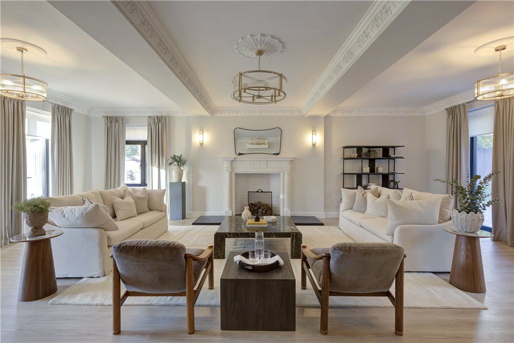 Property photo 2 of 26 Picture No. 98