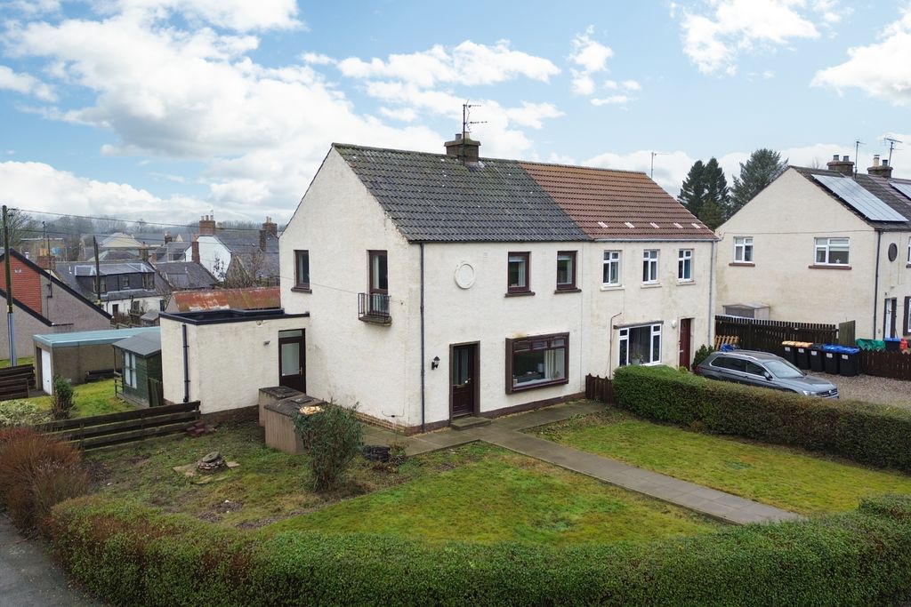 Property photo 3 of 41