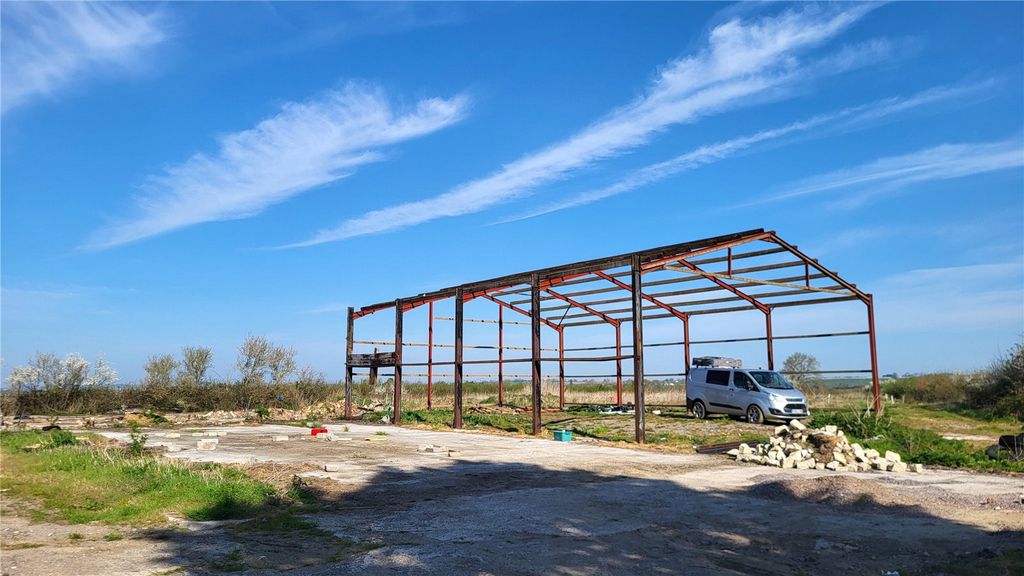 Property photo 3 of 6 Picture 3