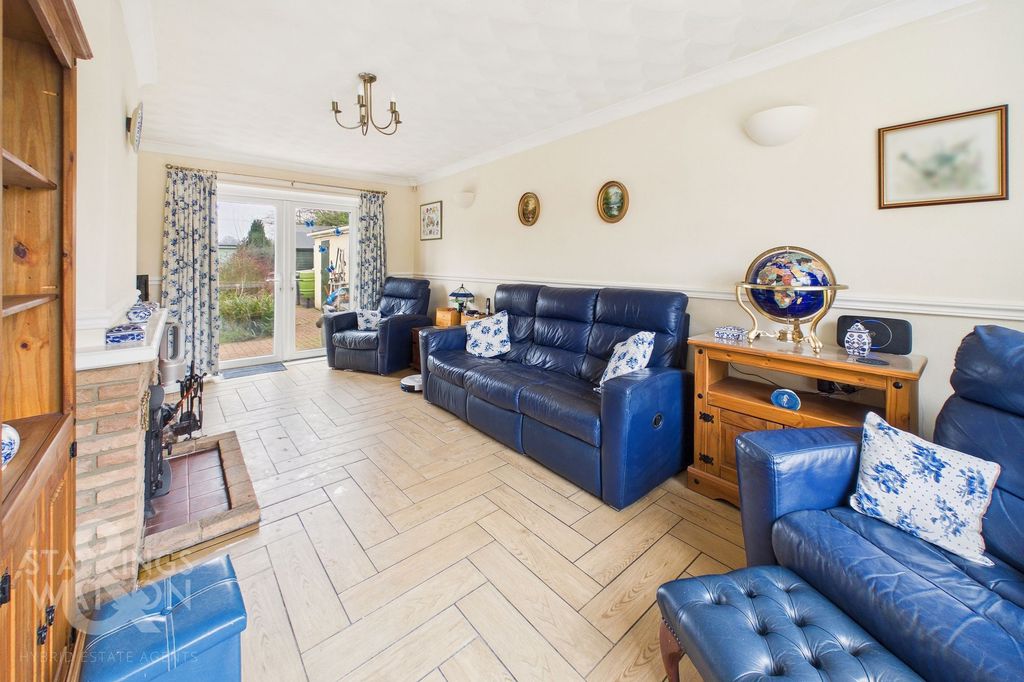 Property photo 1 of 28