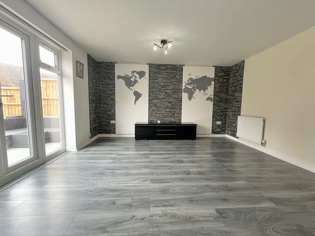 Property photo 3 of 16 Reception Room