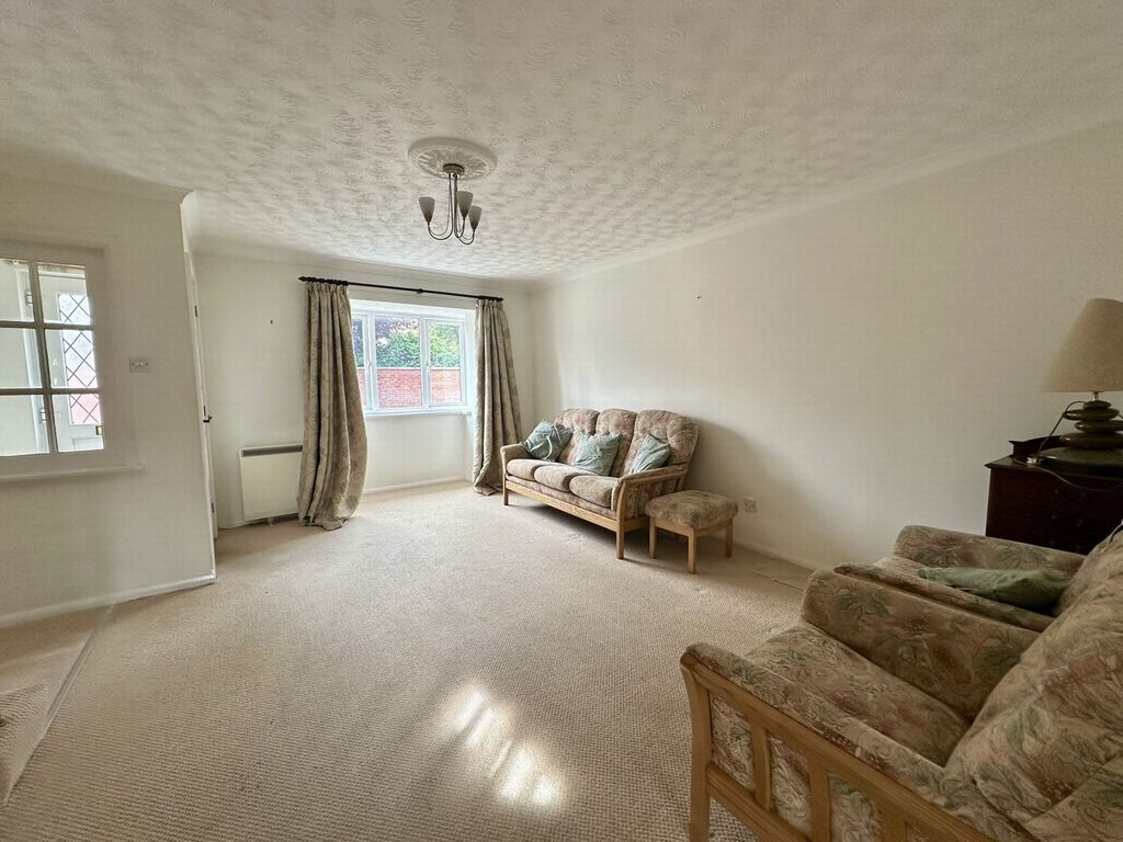 Property photo 3 of 18 Photo 1