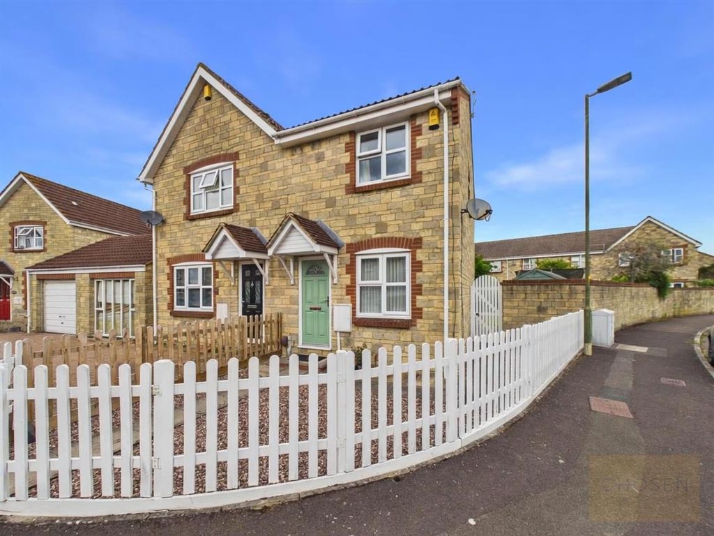 Property photo 1 of 11