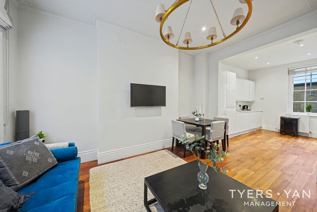 Property photo 3 of 19 Reception Room