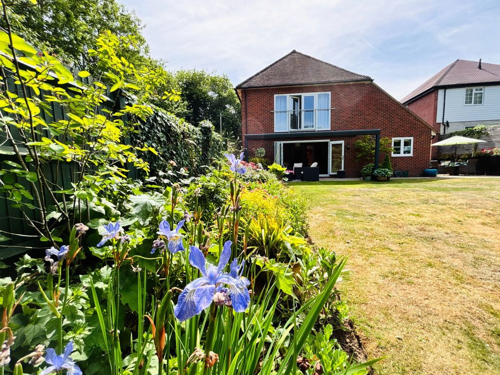 Property photo 1 of 48
