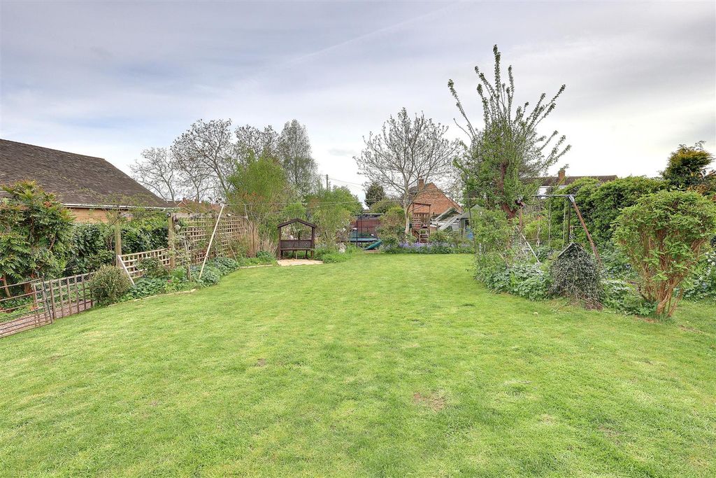 Property photo 3 of 22 Img_2215-Img_2217.Jpg