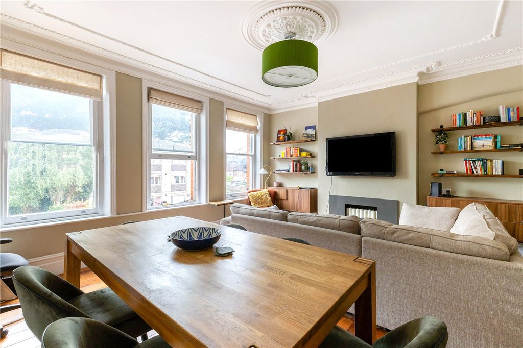 Property photo 3 of 13 Picture No. 09