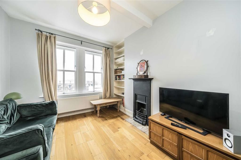 Property photo 2 of 7