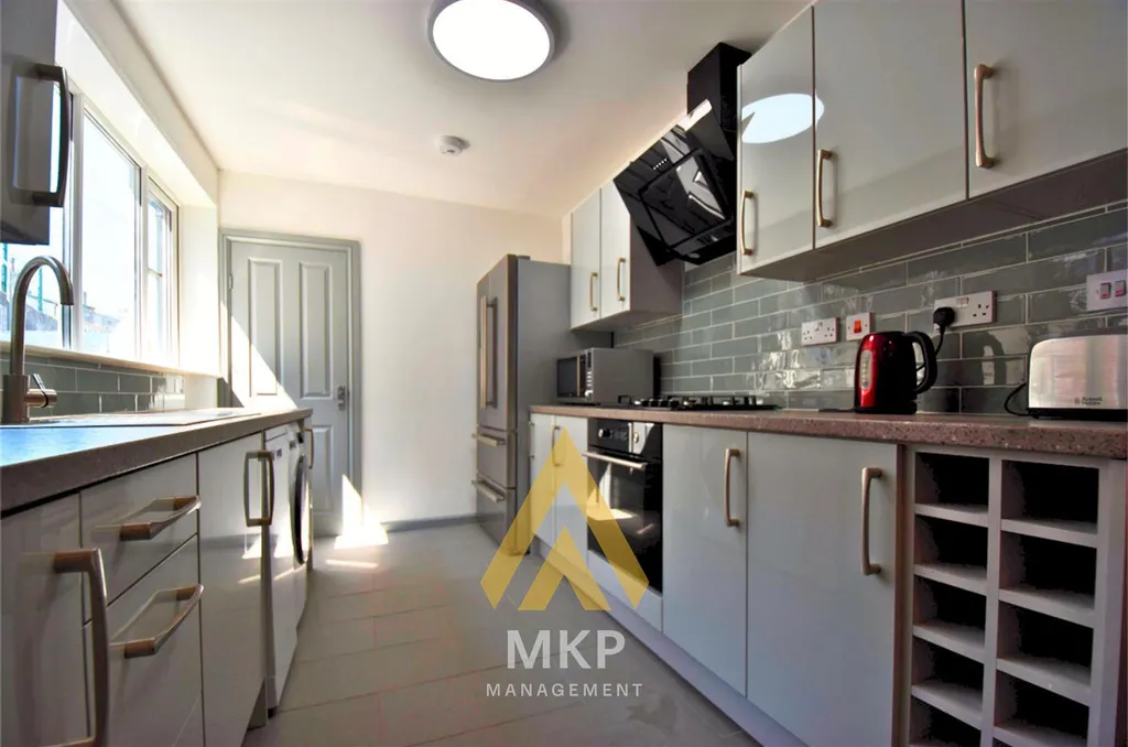 Derry Avenue, Mutley, Plymouth PL4 – pohled 3