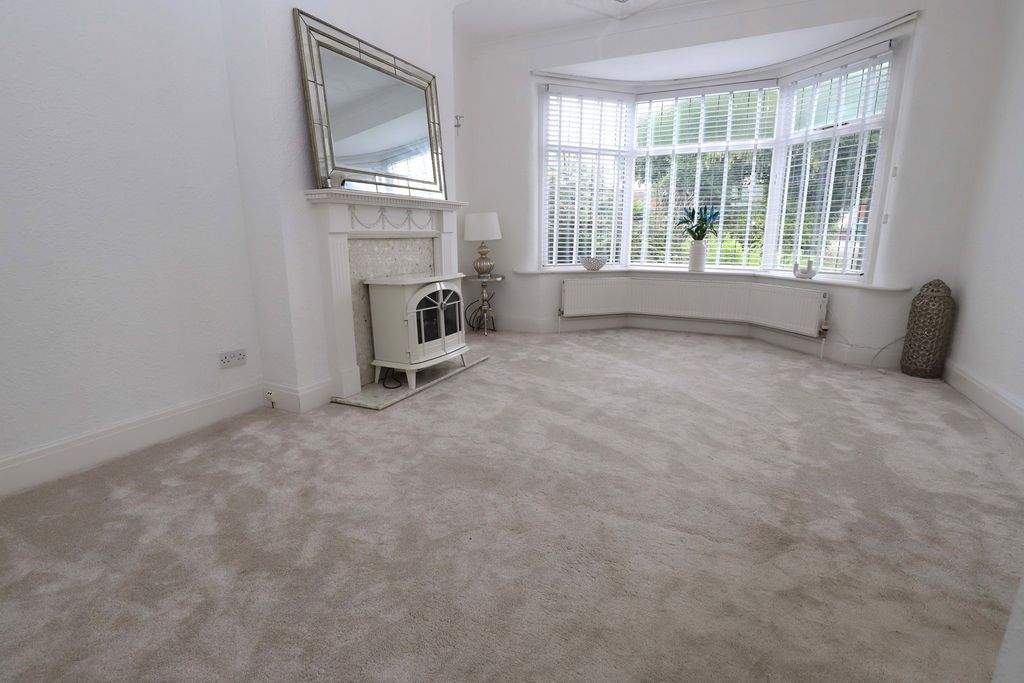 Property photo 3 of 29