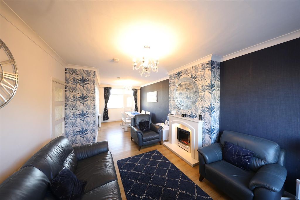 Property photo 2 of 12 0A9A4434.Jpg