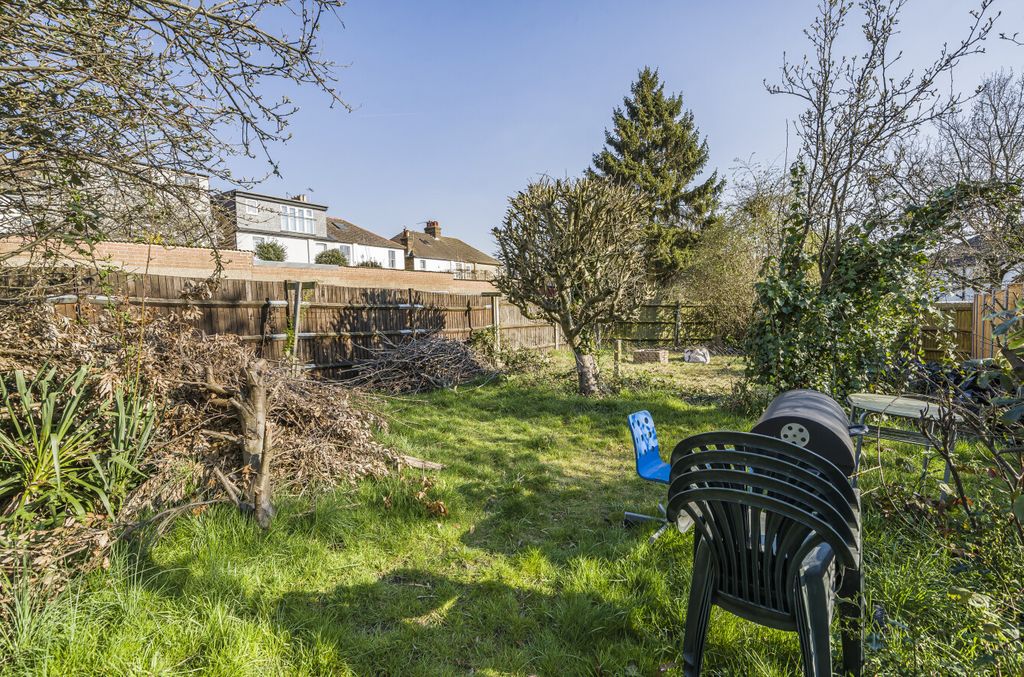 Property photo 2 of 7