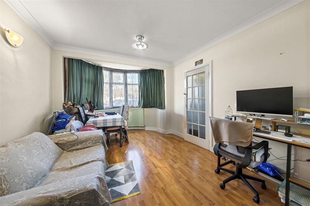 Property photo 2 of 14 1