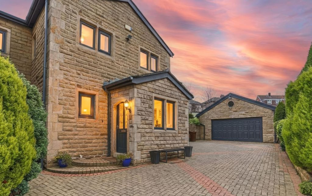 Property photo 1 of 45