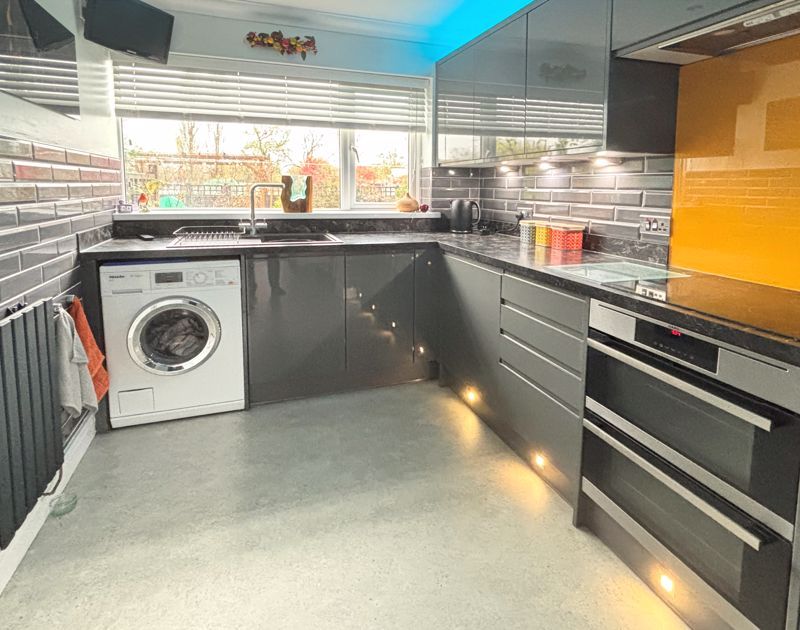 Property photo 2 of 17 Photo 2