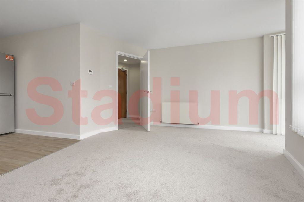 Property photo 1 of 12 (Main)