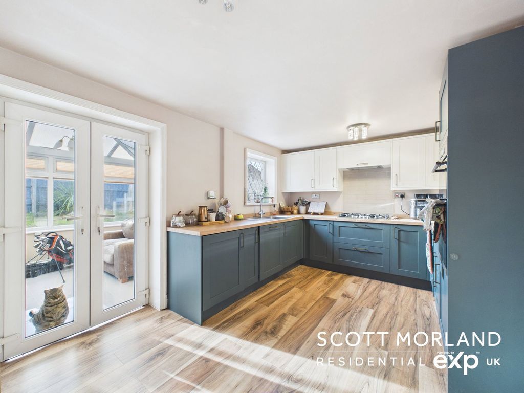 Property photo 2 of 19