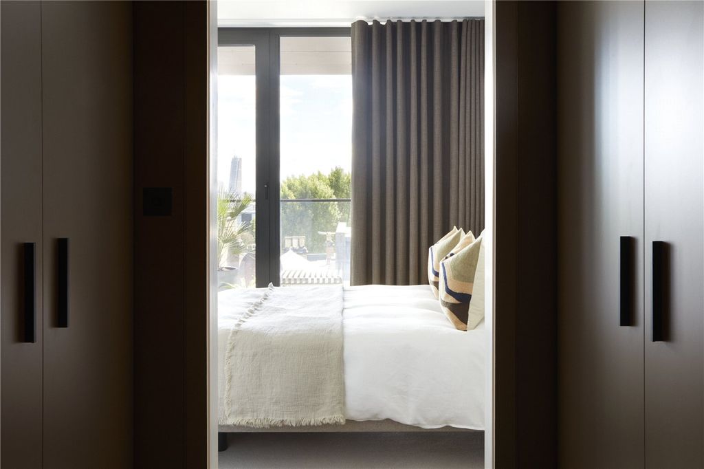 Property photo 3 of 16 Picture No. 17