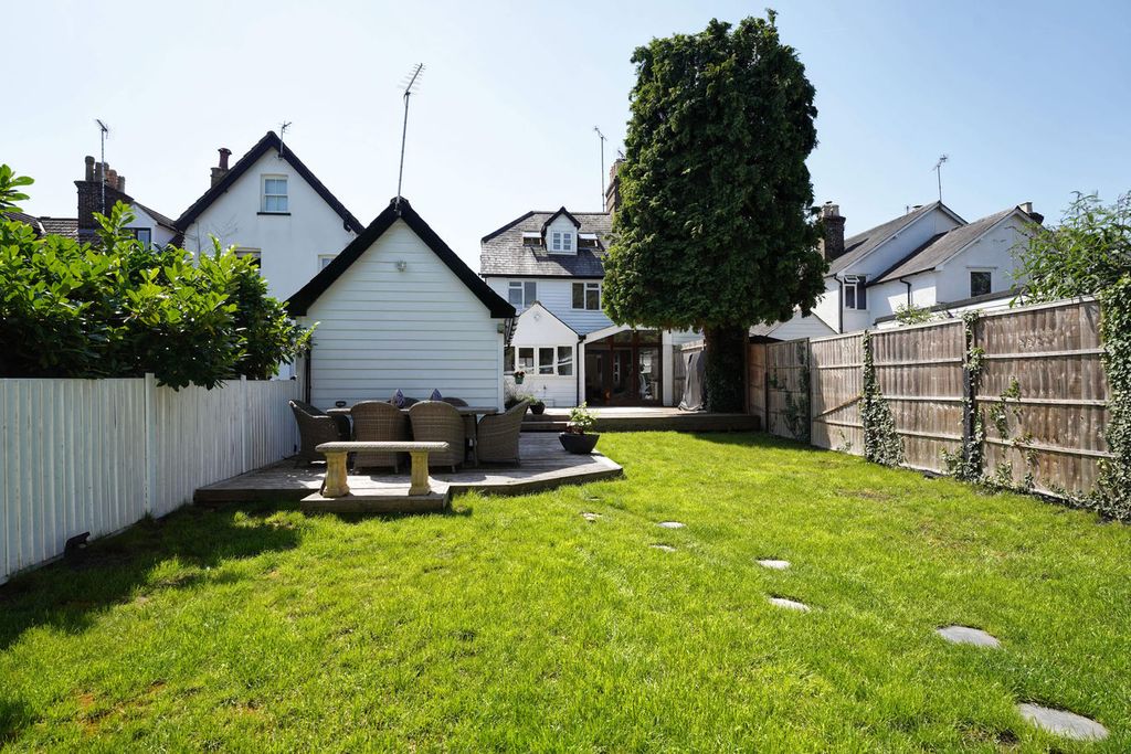 Property photo 3 of 19