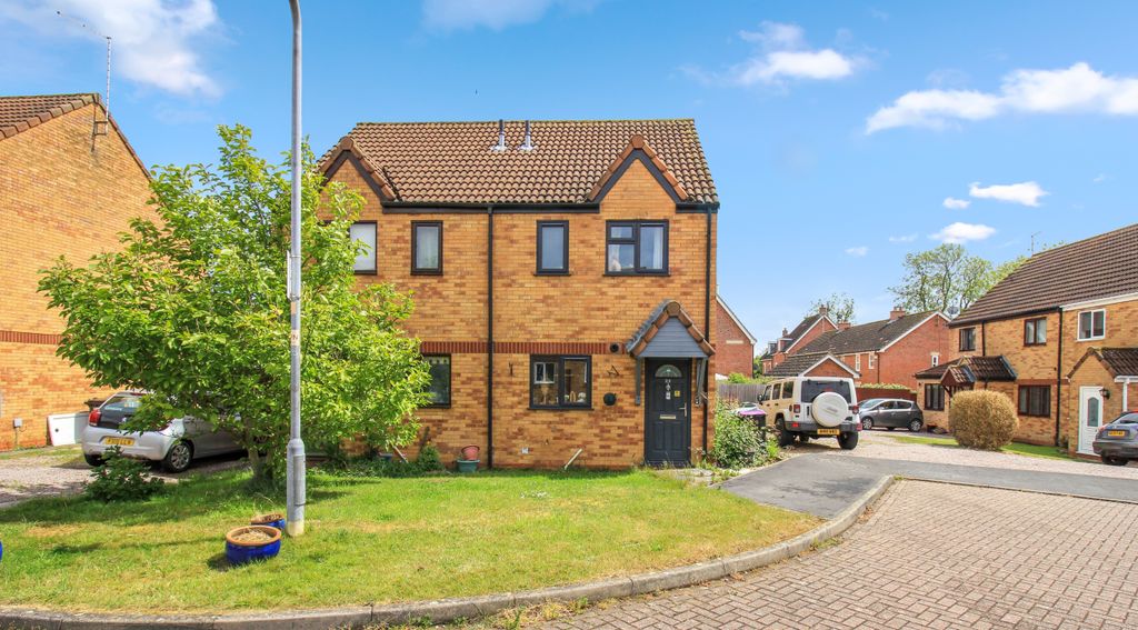 Property photo 1 of 18