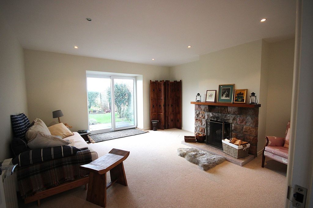 Property photo 3 of 30