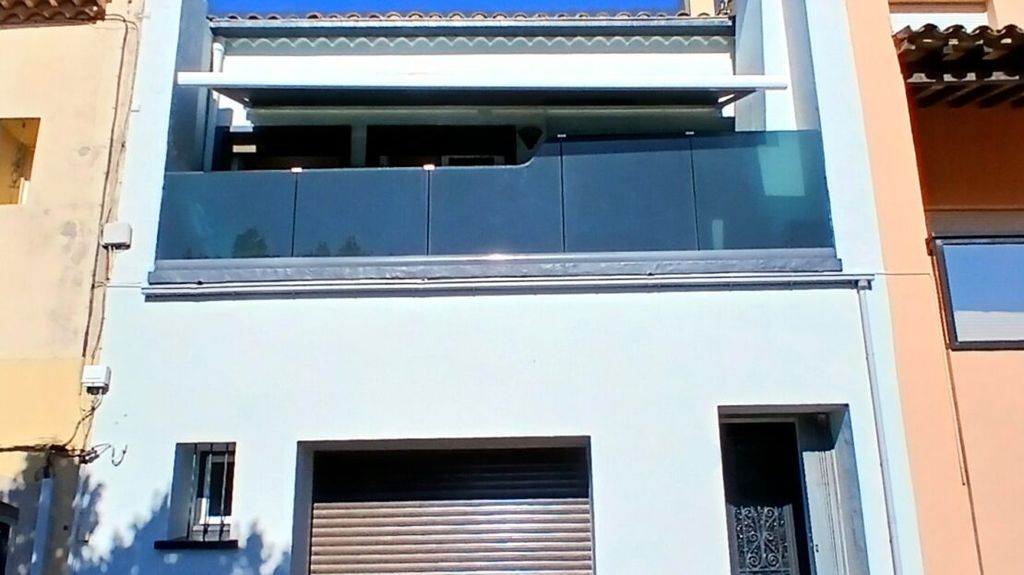 Property photo 1 of 23 Main Exterior View