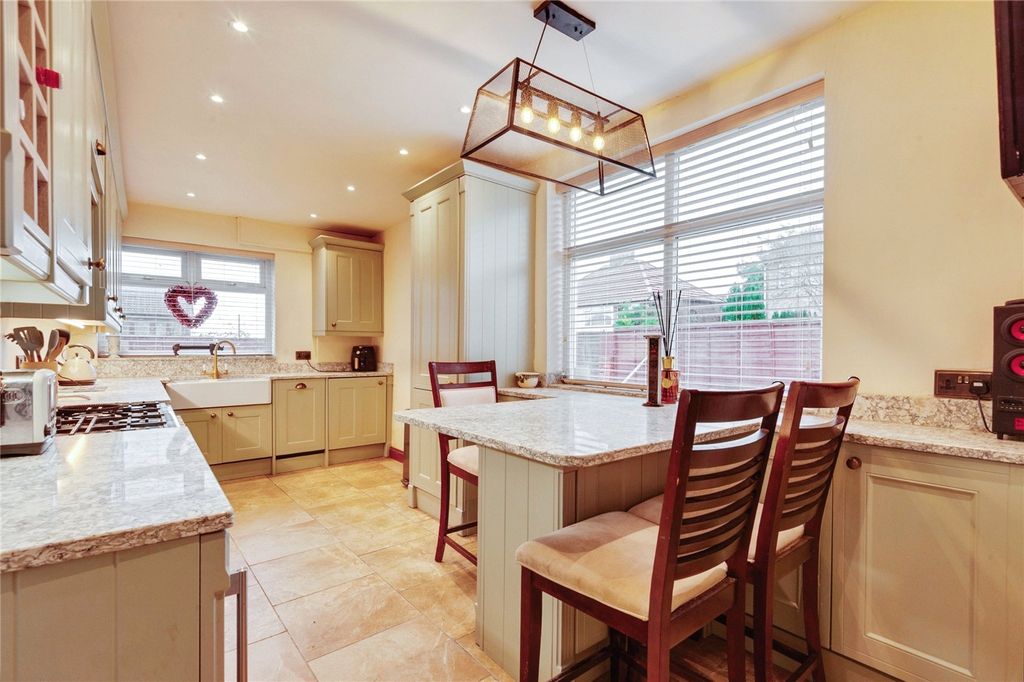 Property photo 3 of 17 Picture No. 06