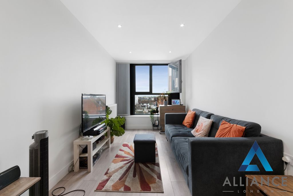 Property photo 1 of 7