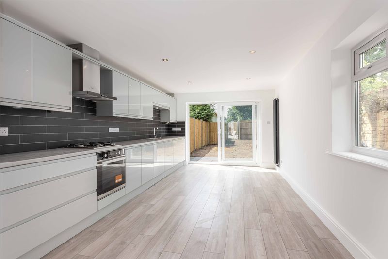 Property photo 3 of 8 Photo 10