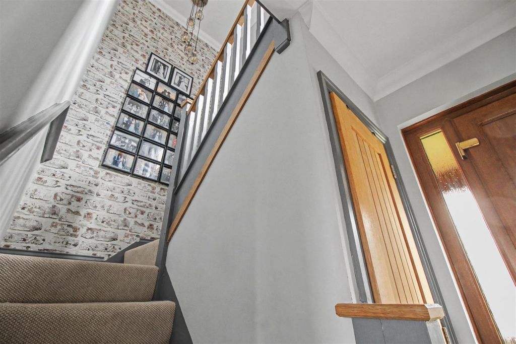 Property photo 3 of 17 Stairs