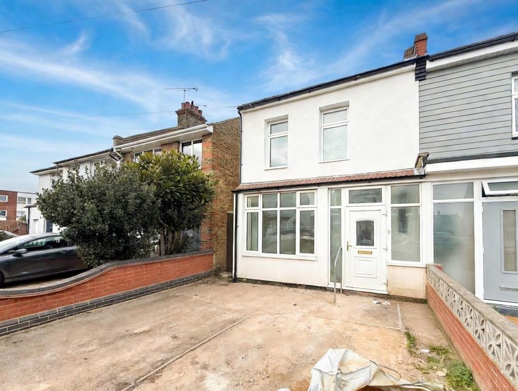 Property photo 1 of 13 Front (Exterior)