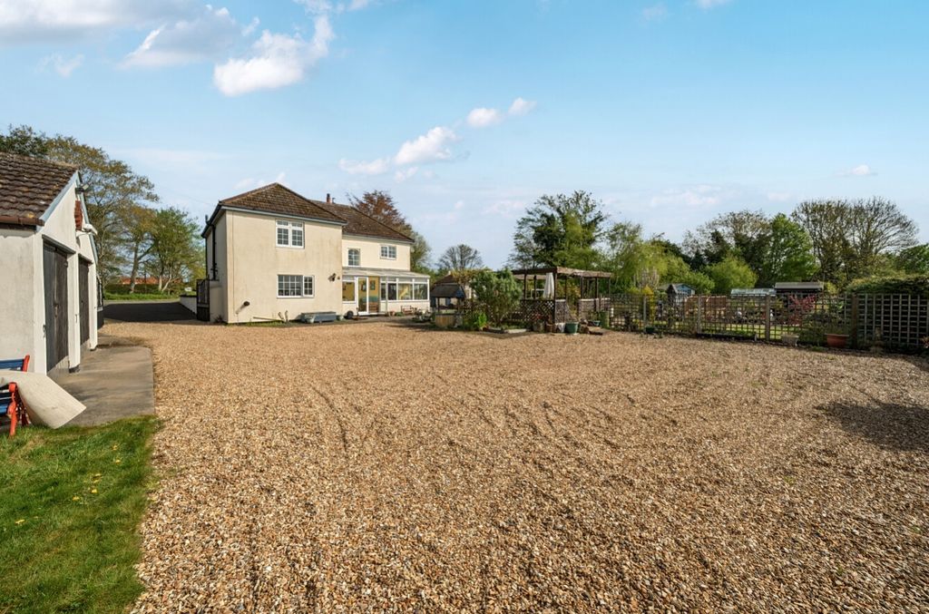 Property photo 3 of 27 1272511 (19)