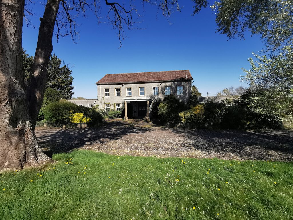 Property photo 3 of 7 The Grange