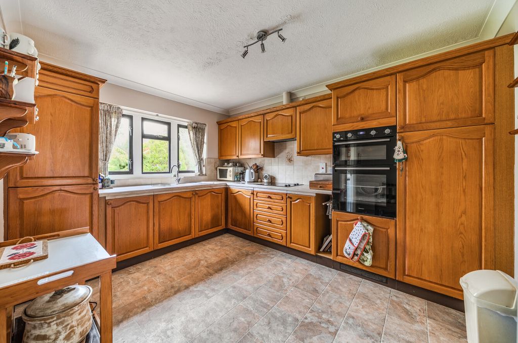 Property photo 2 of 11 Picture 2