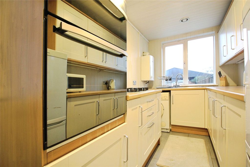 Property photo 2 of 11 Picture No. 01