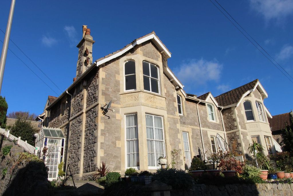 Property photo 1 of 20