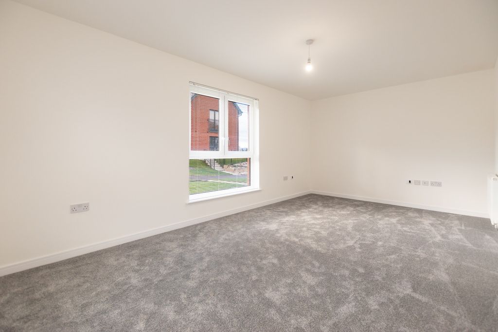 Property photo 2 of 26