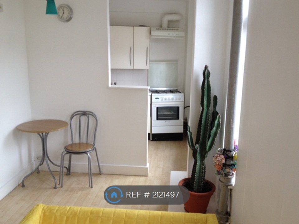 Property photo 2 of 16