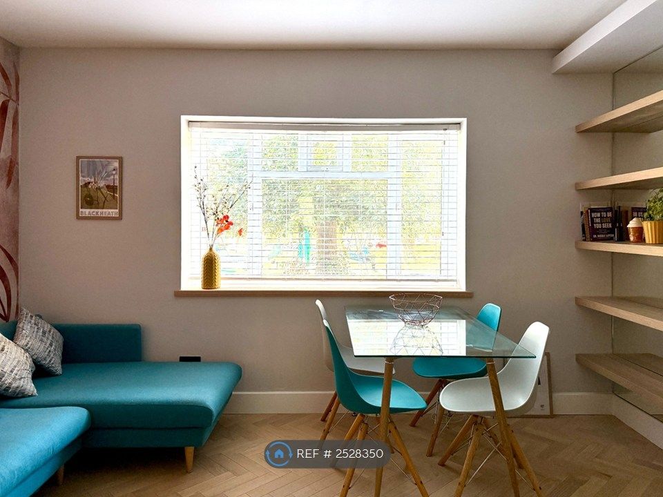Property photo 1 of 11 Living/ Dining