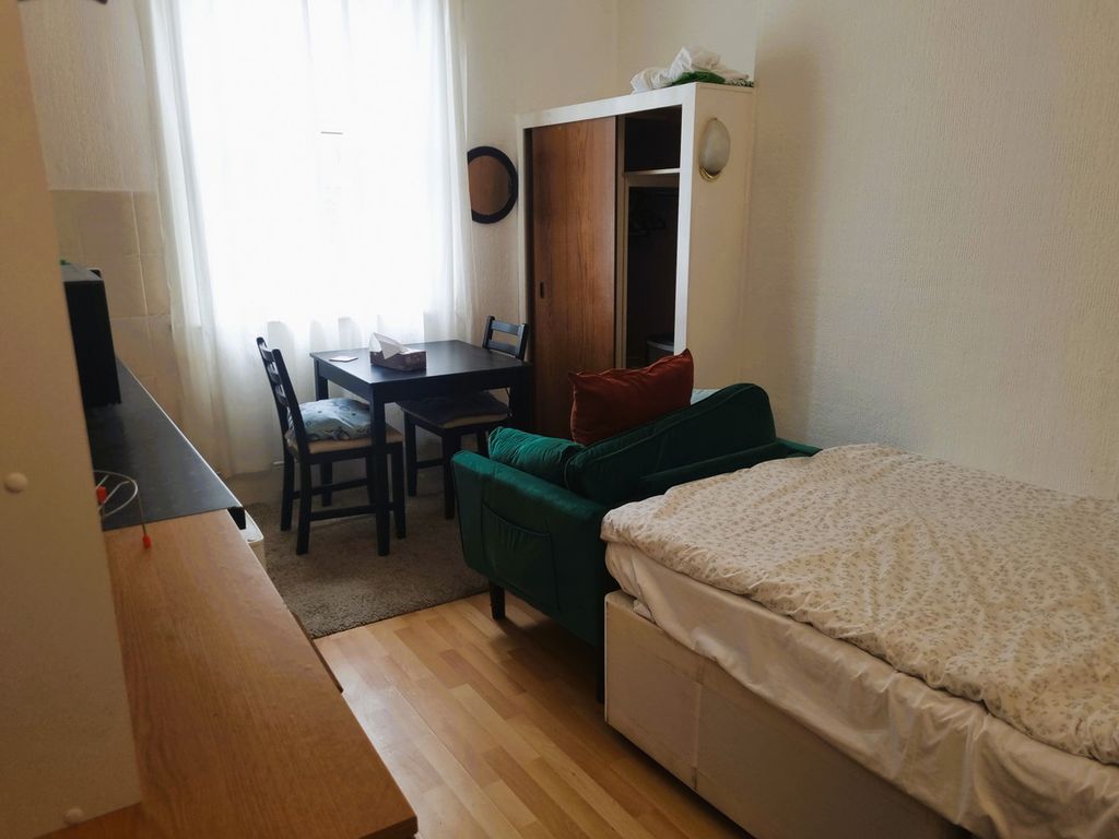 Property photo 1 of 6