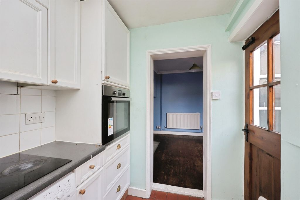 Property photo 3 of 14