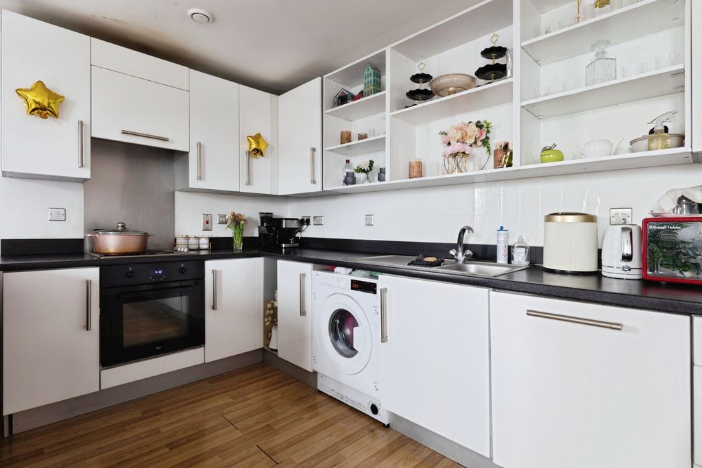 Property photo 2 of 17 2