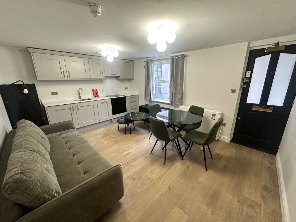 Property photo 2 of 8 Picture No. 08