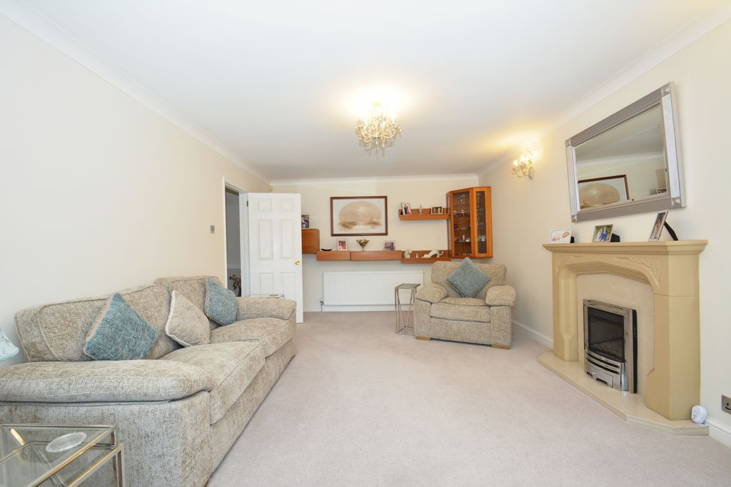 Property photo 3 of 16 Photo 15